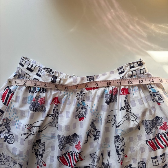 ModCloth Chic White Printed Skirt Pockets! Size M
100% Cotton mini skater GUC - Picture 7 of 11
